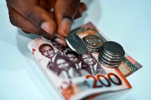 Cedi sinks to record low after IMF credit demand – Report